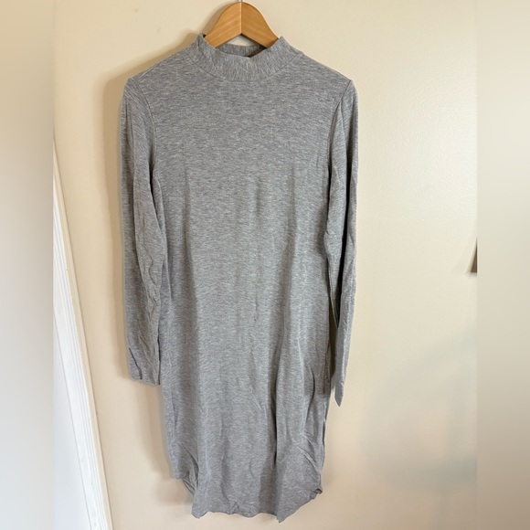 Kit and Ace Long Sleeve Dress - Picture 2 of 5